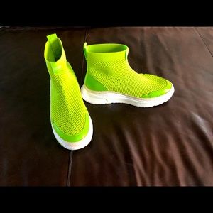 Fit flop lime green Erin mesh high top sneakers